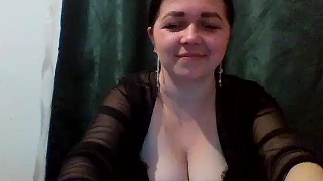 Snapshot of Vitalina282128 chatting on 05-05-26, 08:17 Vitalina282128 online show from 05-05-26, 08:17