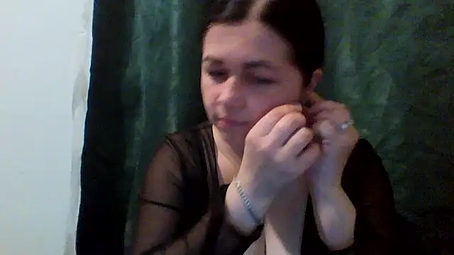 Snapshot of Vitalina282128 chatting on 05-08-26, 06:35 Vitalina282128 online show from 05-08-26, 06:35