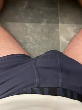 Snapshot of fra06_ chatting on 11-10-25, 09:36 fra06 online show from 11-10-25, 09:36