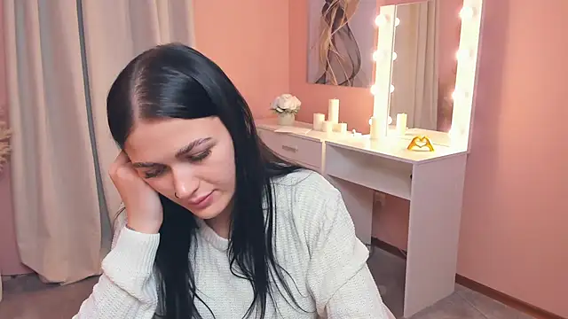 ShanelLevoy online show from 11-12-25, 01:55