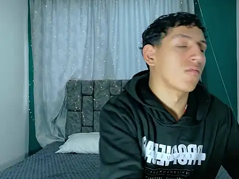 FelipeGonzalezz online show from 02-07-26, 12:53