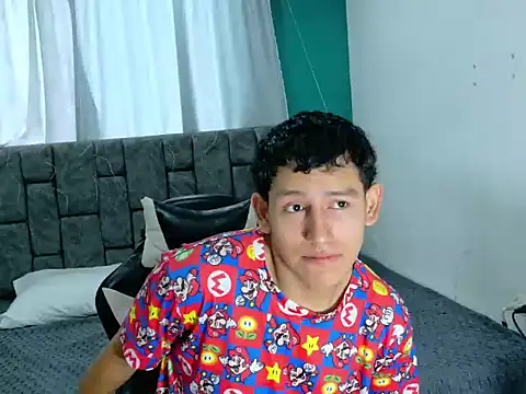 FelipeGonzalezz online show from 02-08-26, 02:31