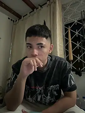 Snapshot of Santiagooo1233 chatting on 02-15-26, 12:07 Santiagooo1233 online show from 02-15-26, 12:07
