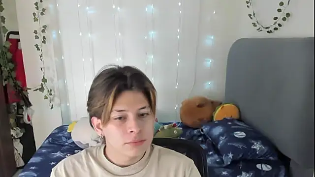 Felix kitty online show from 12-05-25, 07:10