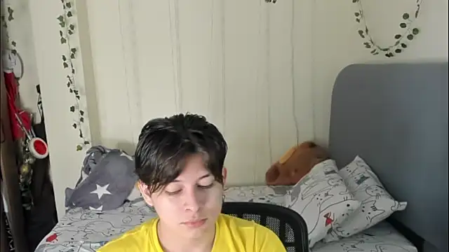 Felix kitty online show from 03-27-26, 07:13