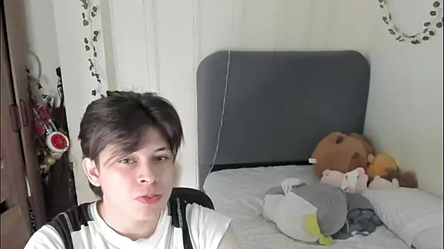 Felix kitty online show from 03-30-26, 07:15