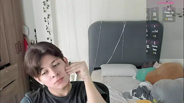 Felix kitty online show from 04-07-26, 07:03