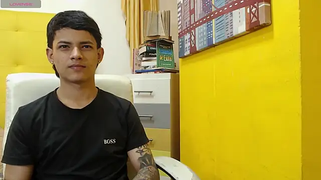 Snapshot of Jordan_red chatting on 11-12-25, 04:24 Jordan red online show from 11-12-25, 04:24