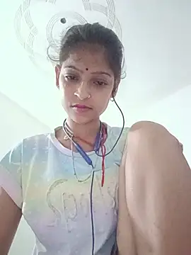 Snapshot of Mohnicute chatting on 06-28-26, 07:31 Mohnicute online show from 06-28-26, 07:31