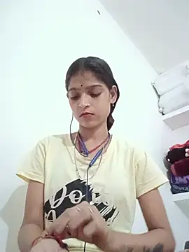 Snapshot of Mohnicute chatting on 07-26-26, 06:15 Mohnicute online show from 07-26-26, 06:15