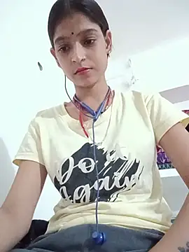 Snapshot of Mohnicute chatting on 08-01-26, 05:23 Mohnicute online show from 08-01-26, 05:23