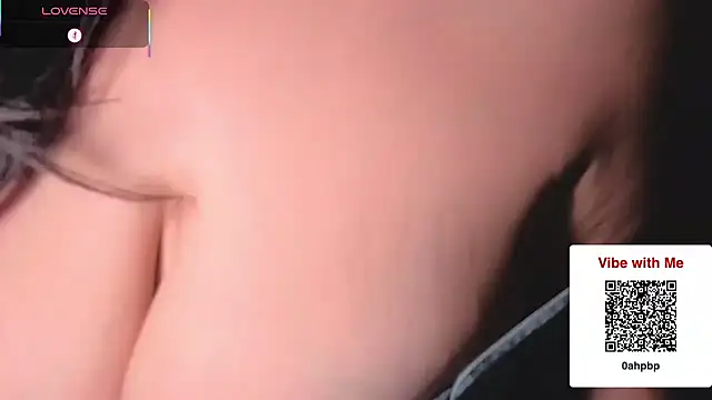 Snapshot of kcosatanrica chatting on 12-02-25, 04:40 kcosatanrica online show from 12-02-25, 04:40