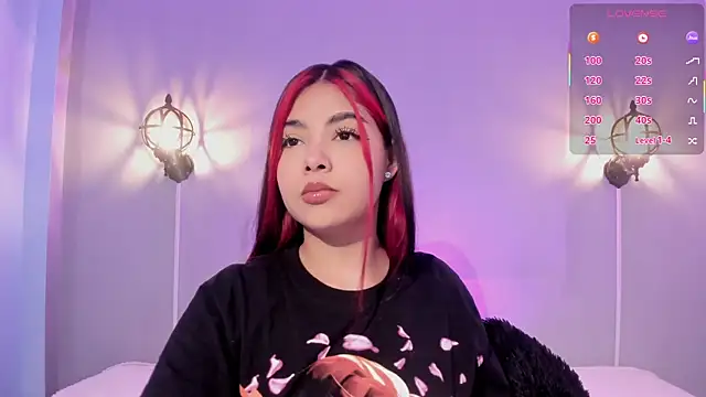 Snapshot of Stephany-roses- chatting on 03-03-26, 01:23 Stephany-roses- online show from 03-03-26, 01:23