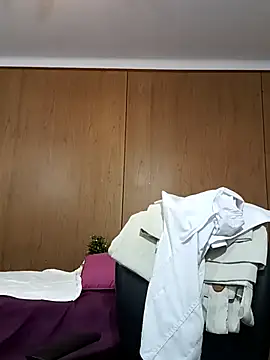 BrisaShow online show from 02-11-26, 05:34