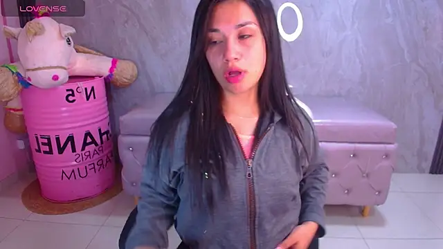 Violetta jhonson a online show from 12-18-25, 03:56