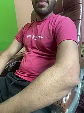 hotyyyyjonny online show from 05-11-26, 04:07