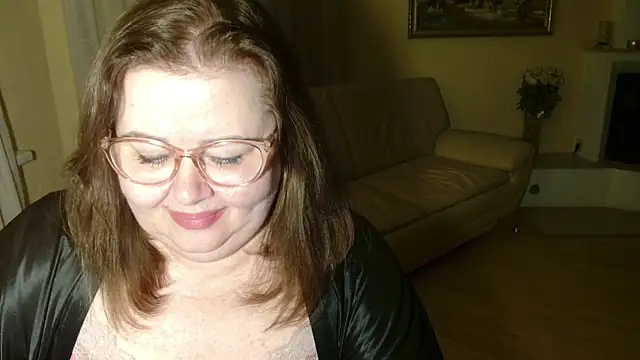 Snapshot of Natali-Gucci chatting on 12-04-25, 11:13 Natali-Gucci online show from 12-04-25, 11:13