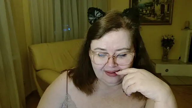 Snapshot of Natali-Gucci chatting on 12-14-25, 07:51 Natali-Gucci online show from 12-14-25, 07:51