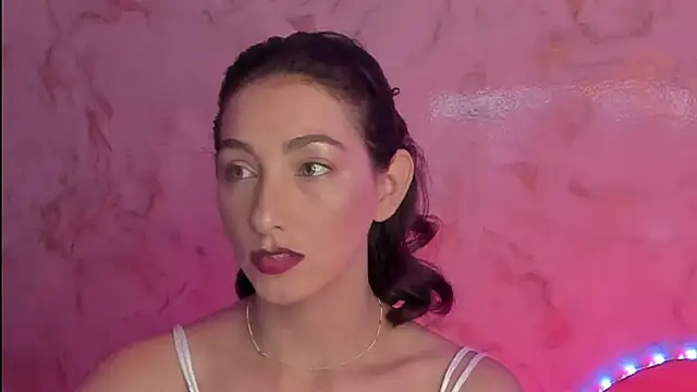 Snapshot of kirakay1 chatting on 11-28-25, 03:31 kirakay1 online show from 11-28-25, 03:31