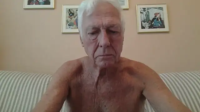 Snapshot of capttp chatting on 12-16-24, 04:05 capttp online show from 12-16-24, 04:05