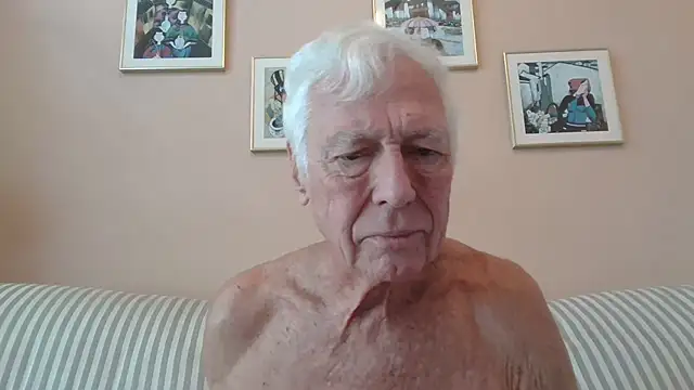 Snapshot of capttp chatting on 01-02-25, 04:02 capttp online show from 01-02-25, 04:02