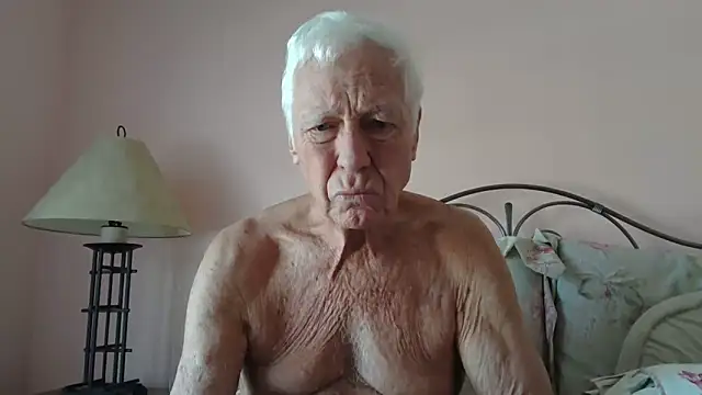 Snapshot of capttp chatting on 01-22-25, 03:40 capttp online show from 01-22-25, 03:40