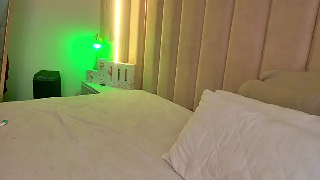 Iamnyxy online show from 05-08-26, 01:05