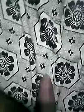 Snapshot of summa_renu chatting on 12-05-25, 04:25 summa renu online show from 12-05-25, 04:25