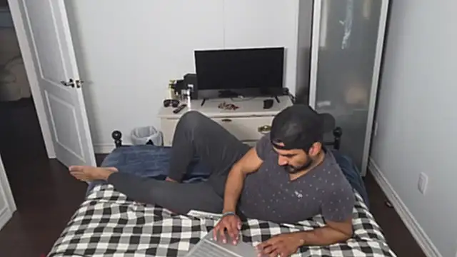 piggylatino online show from 05-07-26, 03:56