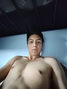 ianyoung18 online show from 11-13-25, 06:51