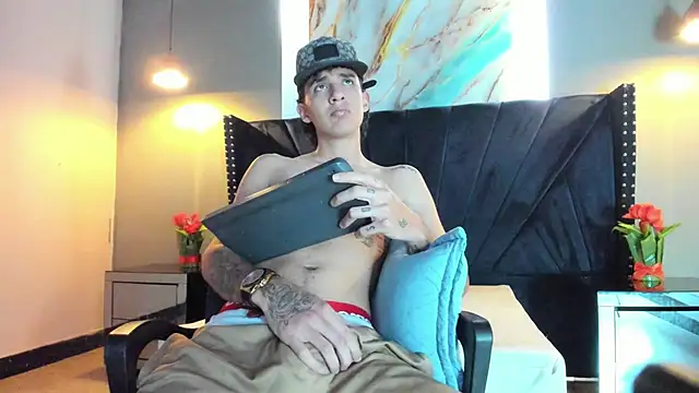 Xanderr owen2 online show from 01-16-26, 07:51