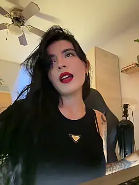 Cristal Cerati  online show from 05-19-26, 10:49