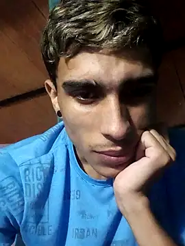 Snapshot of Moreno_HOT_Dotado chatting on 11-12-25, 12:00 Moreno HOT Dotado online show from 11-12-25, 12:00