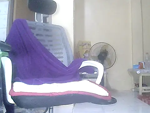 Snapshot of loriepinay46 chatting on 03-01-26, 08:33 loriepinay46 online show from 03-01-26, 08:33