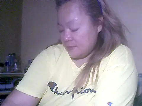 Snapshot of loriepinay46 chatting on 04-12-26, 10:42 loriepinay46 online show from 04-12-26, 10:42