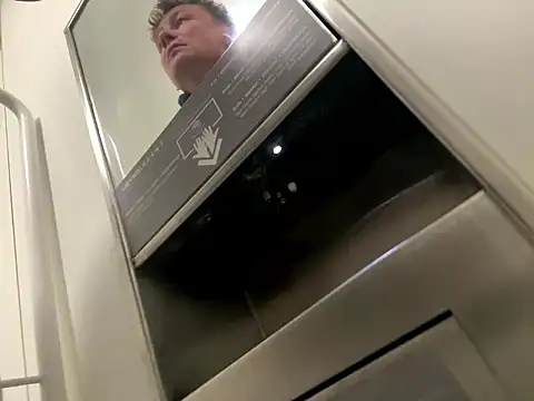 Snapshot of jabeszczelny chatting on 03-21-26, 09:18 jabeszczelny online show from 03-21-26, 09:18