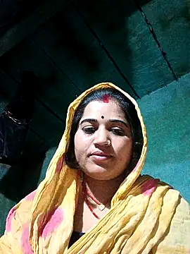 Snapshot of Hot_kamla chatting on 02-24-26, 10:19 Hot kamla online show from 02-24-26, 10:19