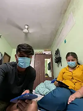 Cute hotzara online show from 03-17-26, 05:00