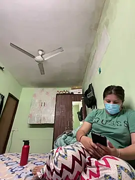 Cute hotzara online show from 03-24-26, 05:34