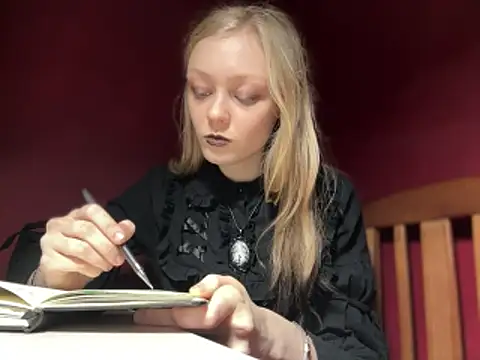 moonlight fiend online show from 12-20-25, 05:31