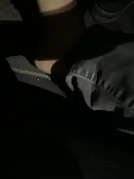 Snapshot of Luis211009_ chatting on 04-12-26, 05:34 Luis211009 online show from 04-12-26, 05:34