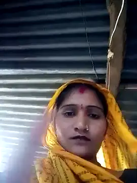 Snapshot of yanuw chatting on 11-15-25, 09:39 yanuw online show from 11-15-25, 09:39