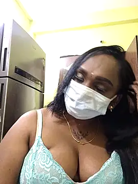 Dharshini98 online show from 02-13-26, 04:58