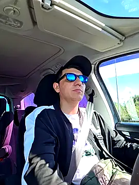 Snapshot of 7milo chatting on 02-20-26, 01:55 7milo online show from 02-20-26, 01:55