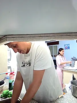 Snapshot of 7milo chatting on 03-19-26, 08:57 7milo online show from 03-19-26, 08:57