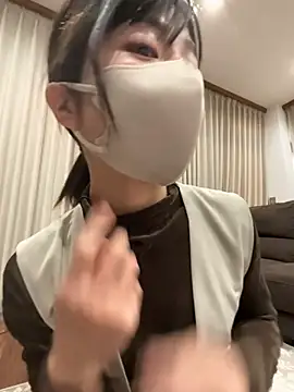 mayumichan13 online show from 05-10-26, 08:36