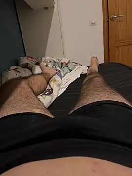 Snapshot of Yannick04 chatting on 11-19-25, 01:38 Yannick04 online show from 11-19-25, 01:38