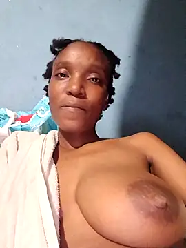 Snapshot of Beverlygurlx6 chatting on 03-06-26, 09:28 Beverlygurlx6 online show from 03-06-26, 09:28