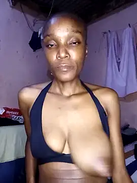 Snapshot of Beverlygurlx6 chatting on 03-19-26, 04:33 Beverlygurlx6 online show from 03-19-26, 04:33