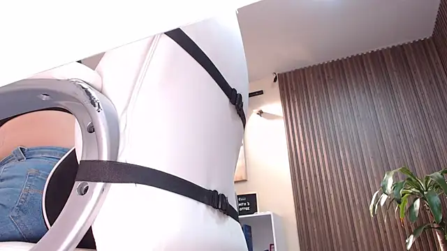 ElliSmith online show from 02-03-26, 07:19